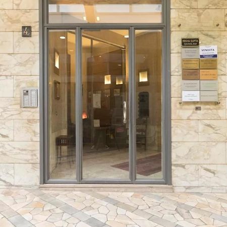Italianway - Galleria Unione Apartamento Milán Exterior foto